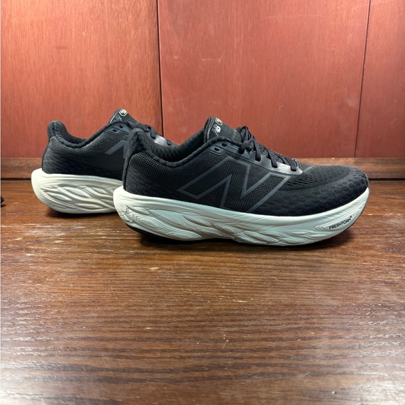 New Balance Fresh Foam X 1080 v14 Men's 2E Running Shoes Size US 11.5 - Picture 2 of 7